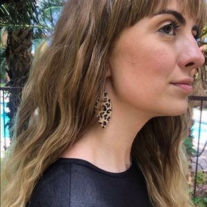 :::NEW::: The Wild Attraction Leopard Earrings